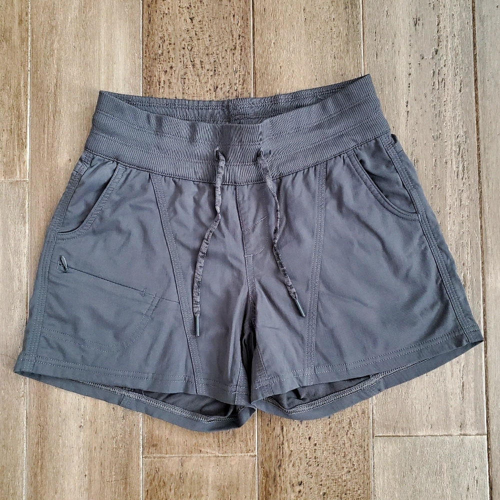 The North Face Women's Shorts sz XS/TP